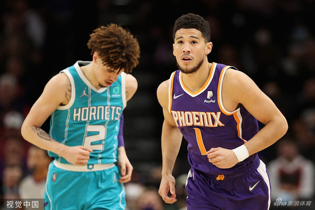 球场上的表 球场上的表