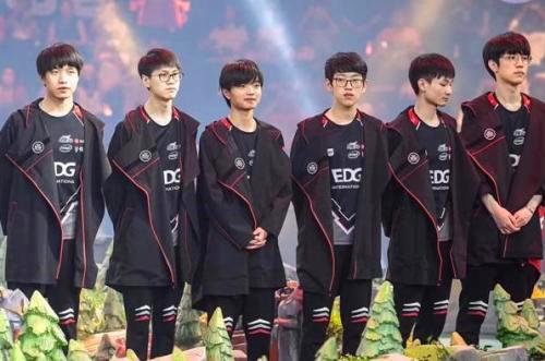 国际舞台上 国际舞台上